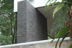 batu templek dinding