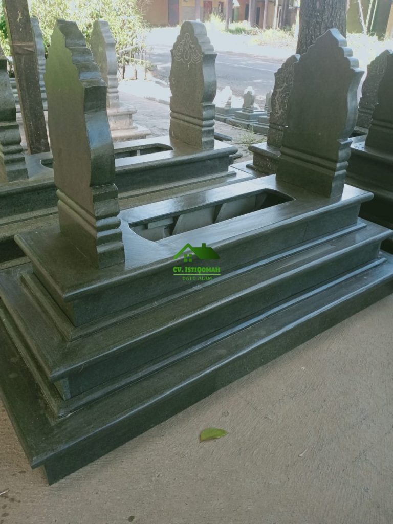 Nisan Batu Alam / Maesan / Makam / Kijing / Pusara